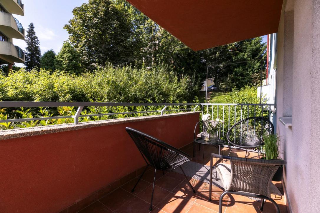 Alure Residences 2 & 24H Self Check-In, Parking In The Garage In The Apartment Building Included, New Building, Terrace, Green Location With A Forest Park With A Lake, Children'S Playground Banská Bystrica Esterno foto