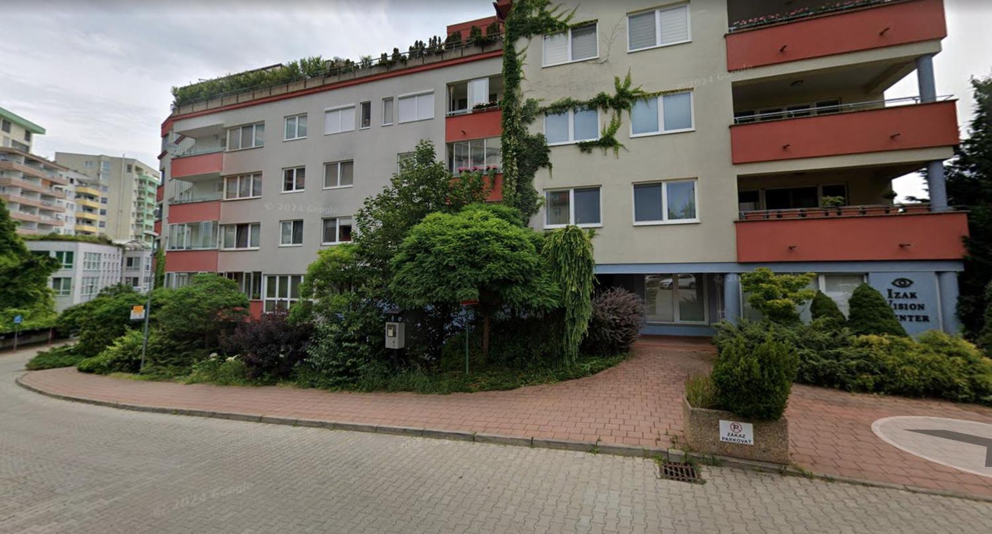 Alure Residences 2 & 24H Self Check-In, Parking In The Garage In The Apartment Building Included, New Building, Terrace, Green Location With A Forest Park With A Lake, Children'S Playground Banská Bystrica Esterno foto